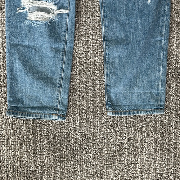 Denim KanCan Jeand with Holes in Knee - Picture 3 of 8